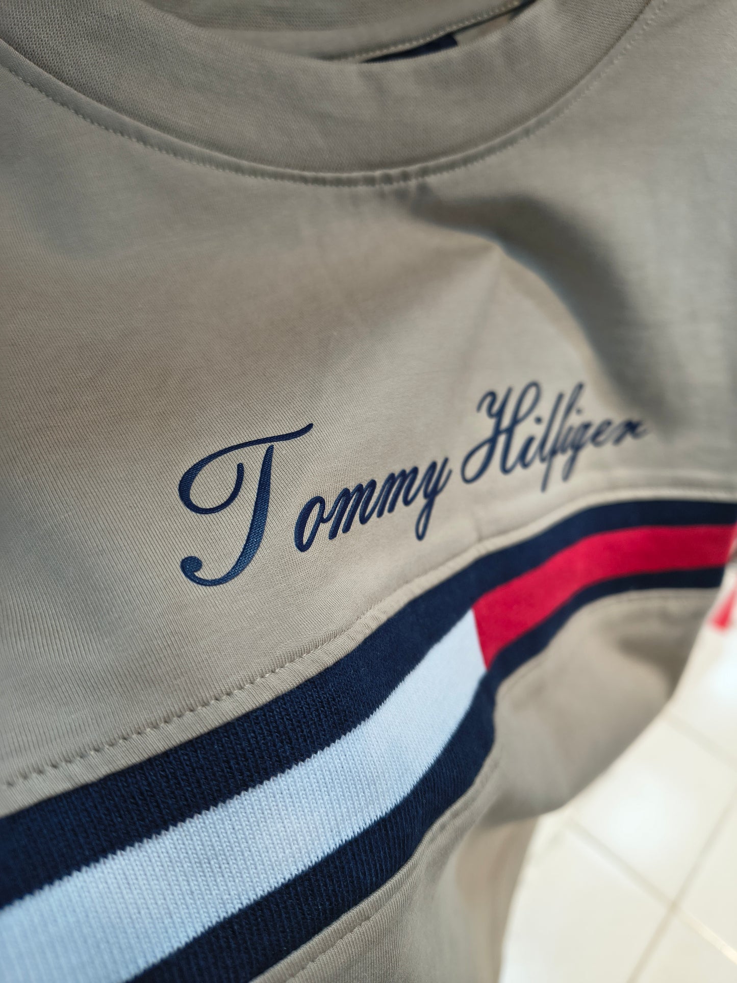 Tommy Hilfiger Round Neck