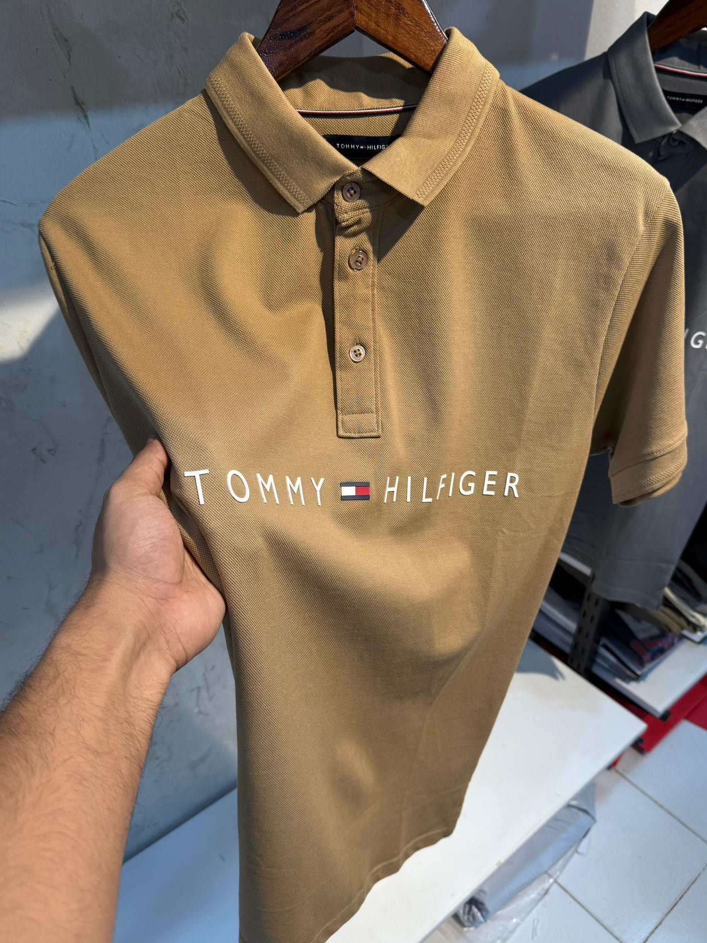 Tommy Hilfiger Imported Collar