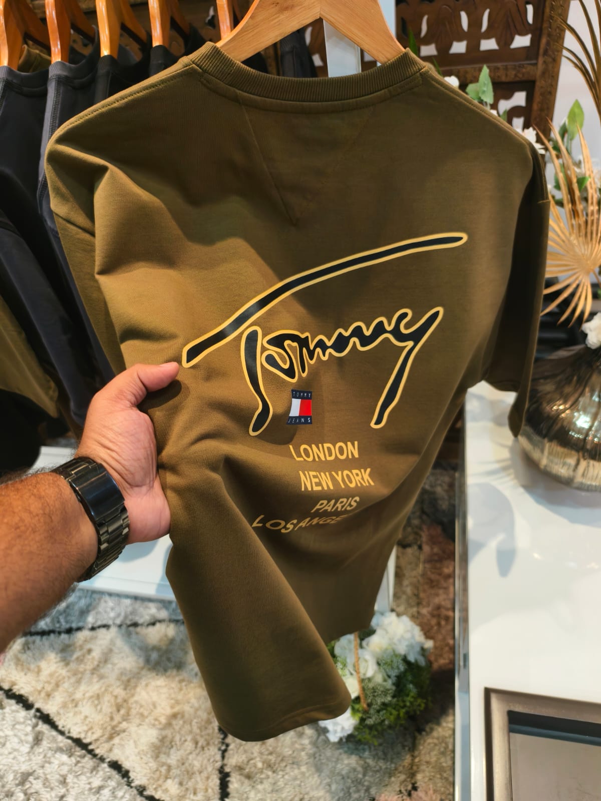 Tommy Round Neck (Kaki)